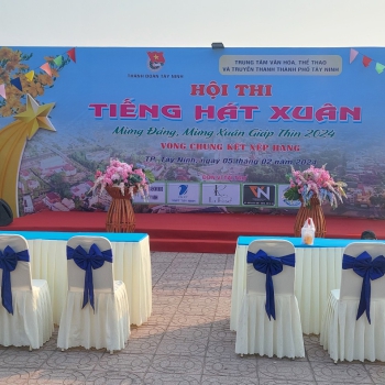 TIẾNG HÁT MÙA XUÂN