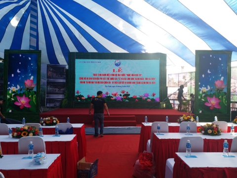 TRAO TẶNG DANH HIỆU